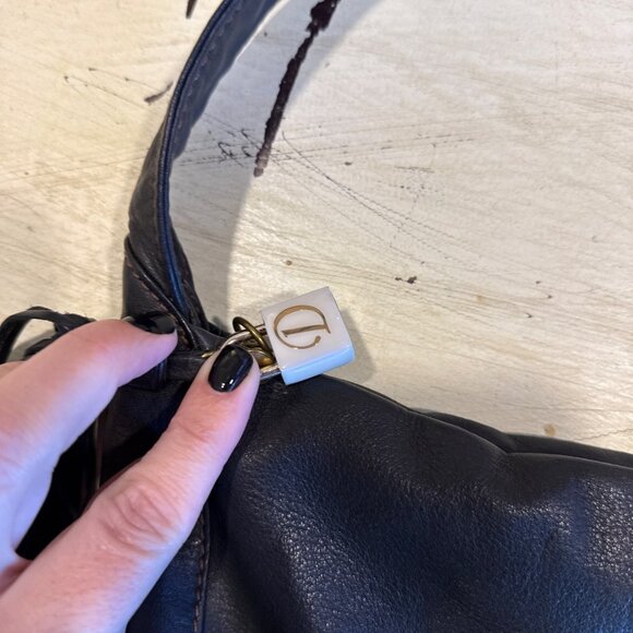 Hobo The Original Black Leather Shoulder Bag With Zip Closure & Printed Interior - Picture 2 of 9